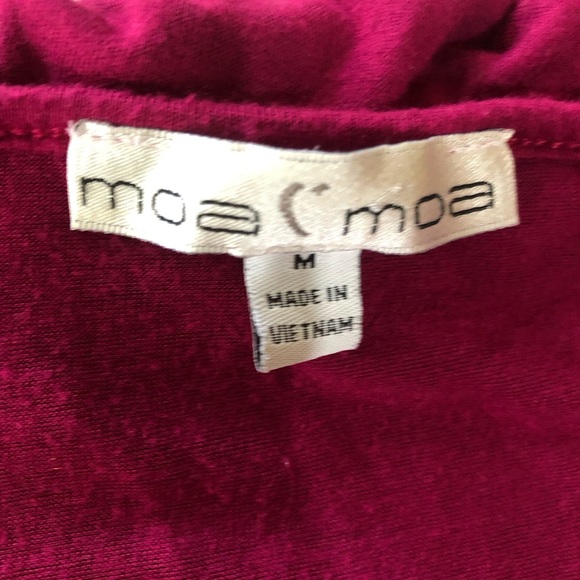 Cute sleeveless top with ruffles. - Picture 3 of 3